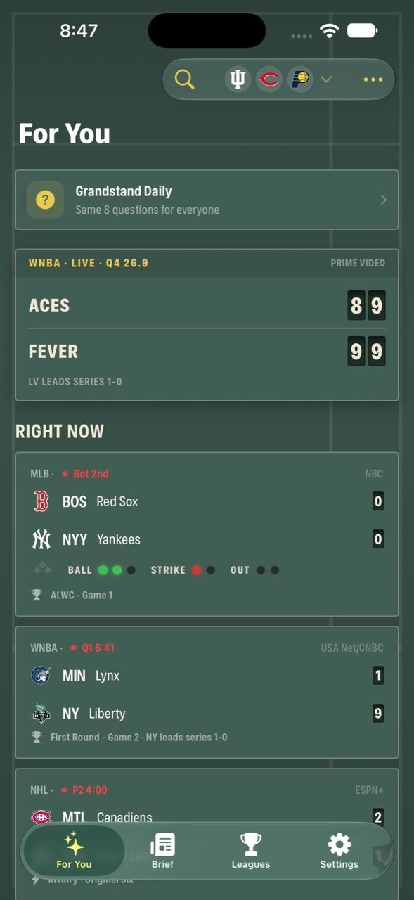 Pennant theme: a painted green ballpark wall with flip-plate score tiles